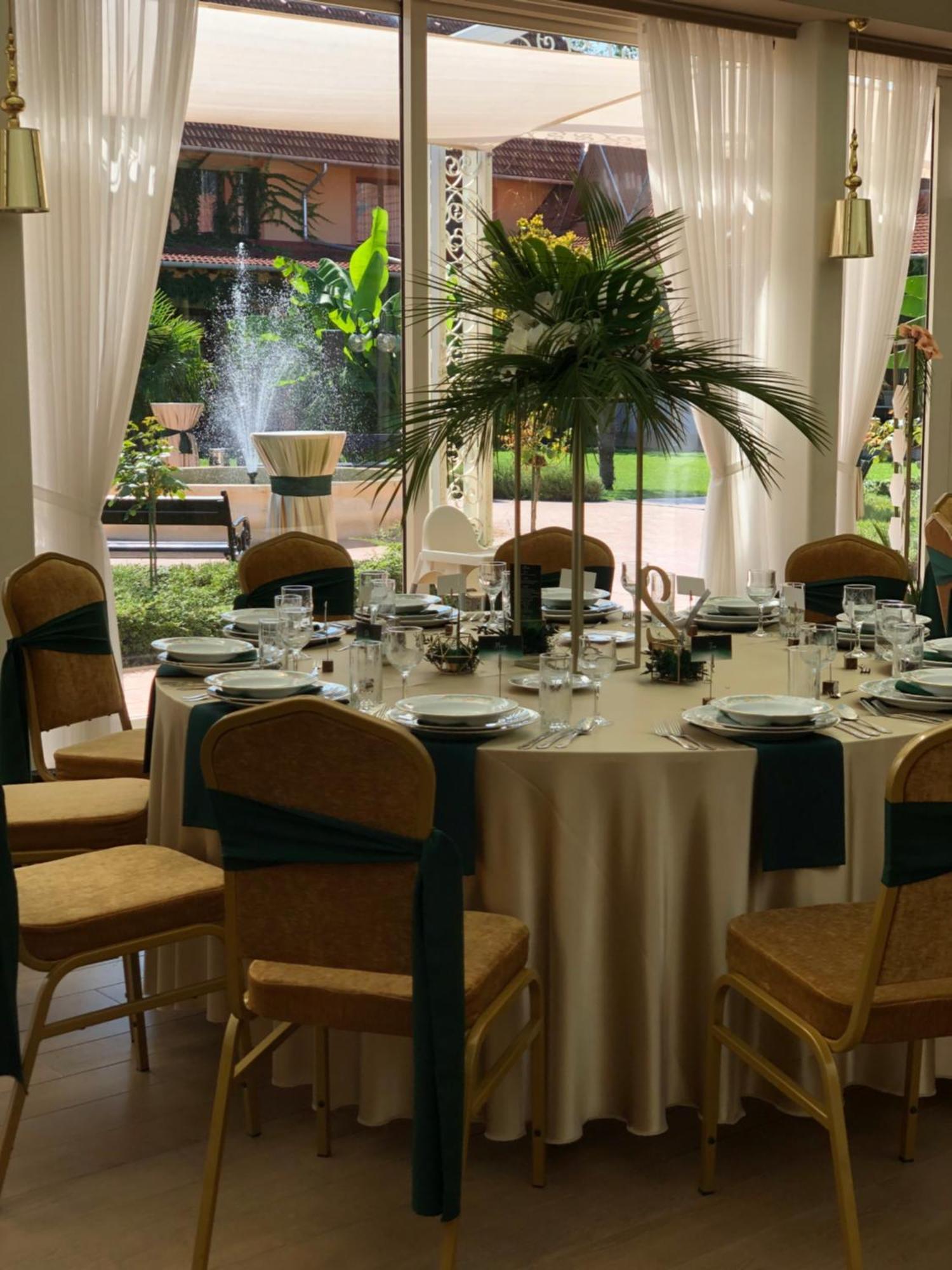 Vinum Hotel 키슈쾨뢰시 외부 사진