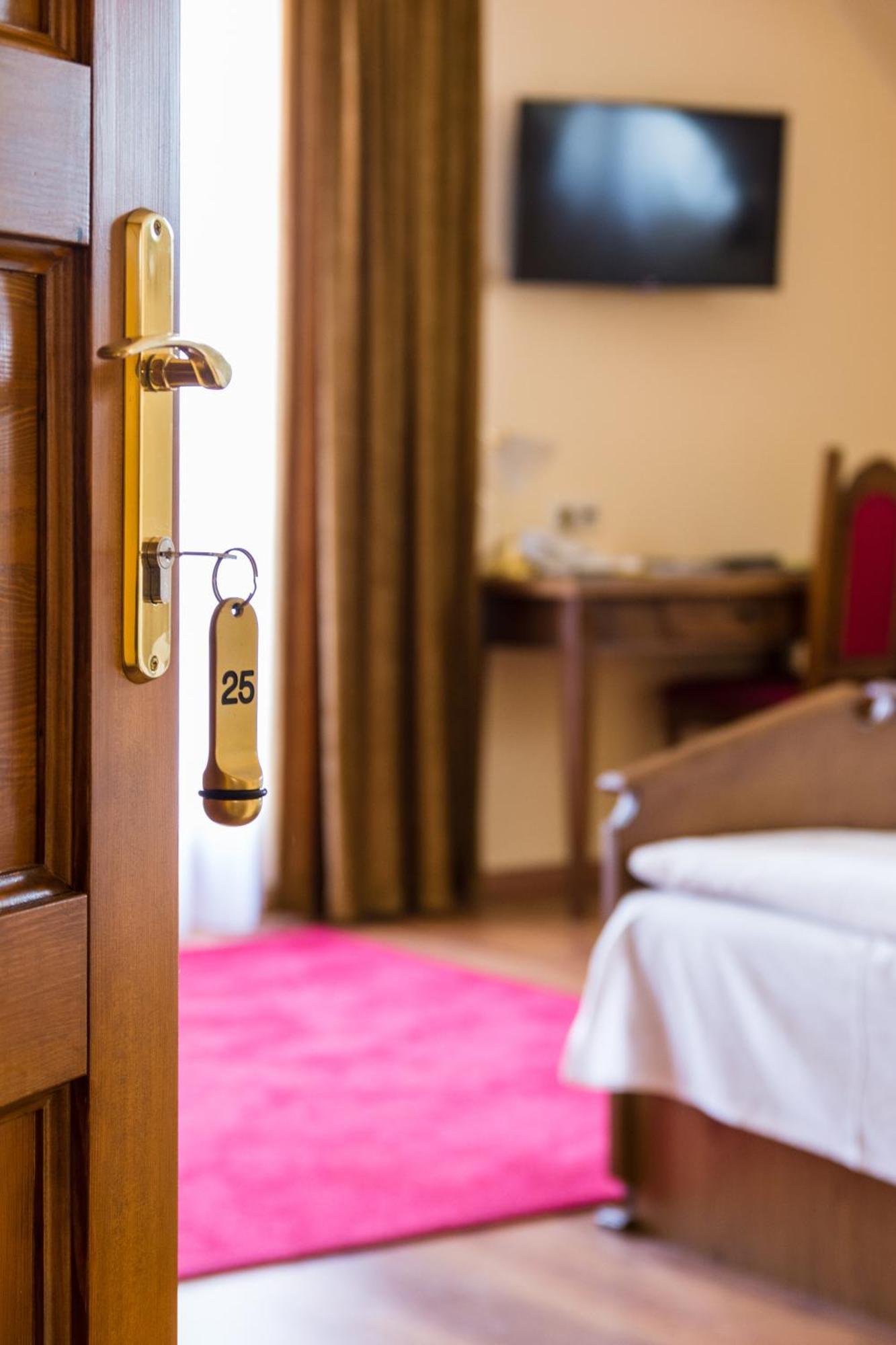 Vinum Hotel 키슈쾨뢰시 외부 사진